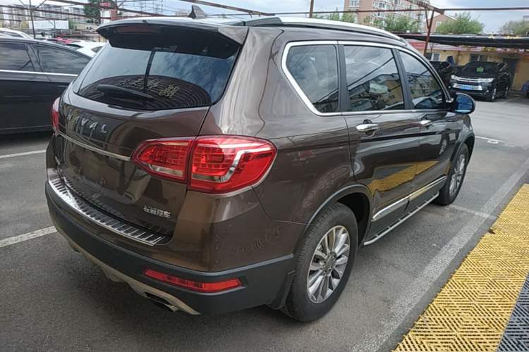 Used Haval H6 2015 Sport Edition 1.5T Automatic Two-Wheel Drive Luxury Model Rear Right 45 Deg