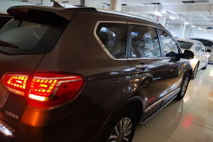 Used Haval H6 2015 Sport Edition 1.5T Automatic Two-Wheel Drive Luxury Model Rear Right 45 Deg