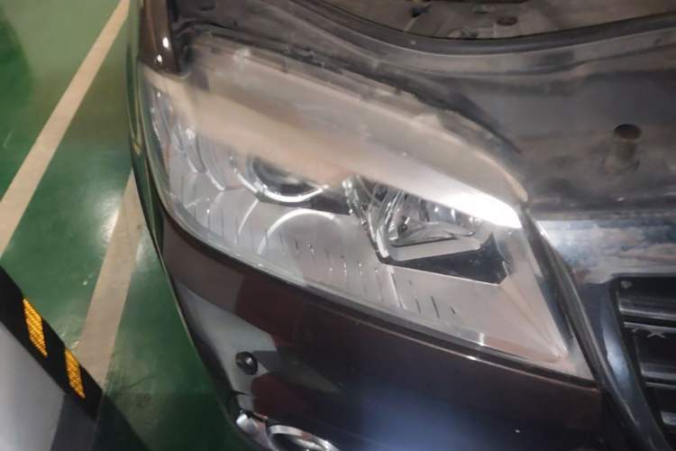 Used Haval H6 2015 Sport Edition 1.5T Manual Two-Wheel Drive Elite Model Right Front Headlight