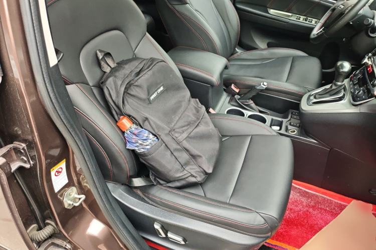 Used Haval H6 2015 Sport Edition 1.5T Automatic Two-Wheel Drive Luxury Model Right Front Seat
