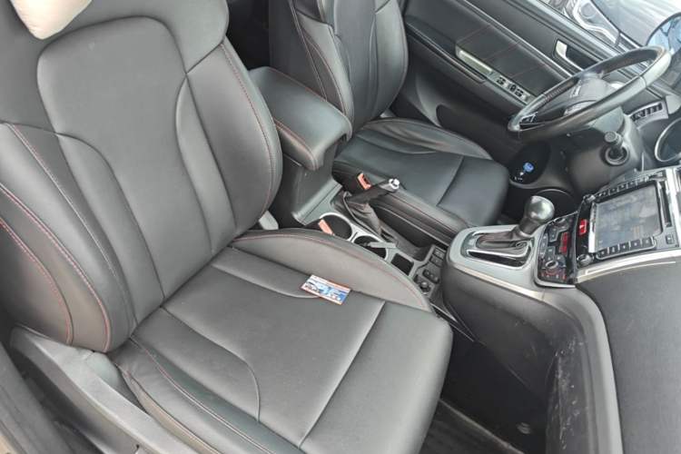 Used Haval H6 2015 Sport Edition 1.5T Automatic Two-Wheel Drive Luxury Model Right Front Seat