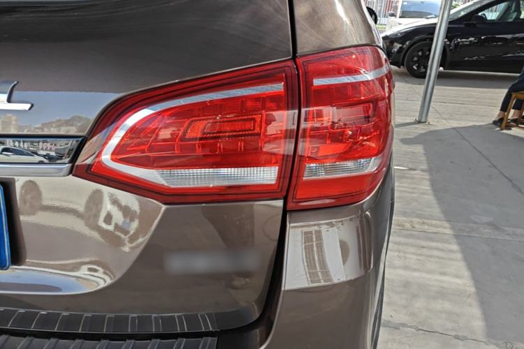 Used Haval H6 2015 Sport Edition 1.5T Automatic Two-Wheel Drive Luxury Model Right Rear Taillight