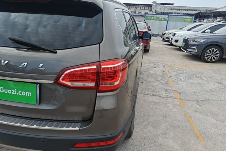 Used Haval H6 2015 Sport Edition 1.5T Automatic Two-Wheel Drive Luxury Model Right Rear Taillight