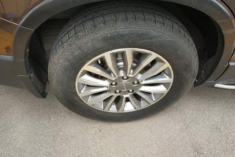 Used Haval H6 2015 Sport Edition 1.5T Automatic Two-Wheel Drive Luxury Model Right Rear Wheel Hub