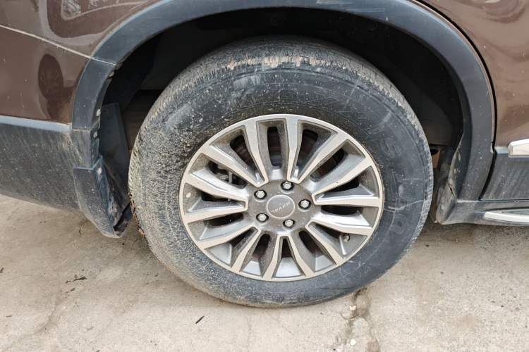 Used Haval H6 2015 Sport Edition 1.5T Automatic Two-Wheel Drive Luxury Model Right Rear Wheel Hub
