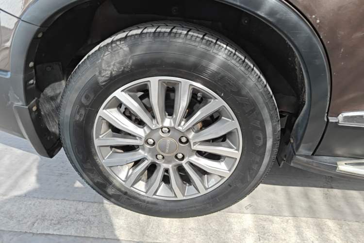 Used Haval H6 2015 Sport Edition 1.5T Automatic Two-Wheel Drive Luxury Model Right Rear Wheel Hub
