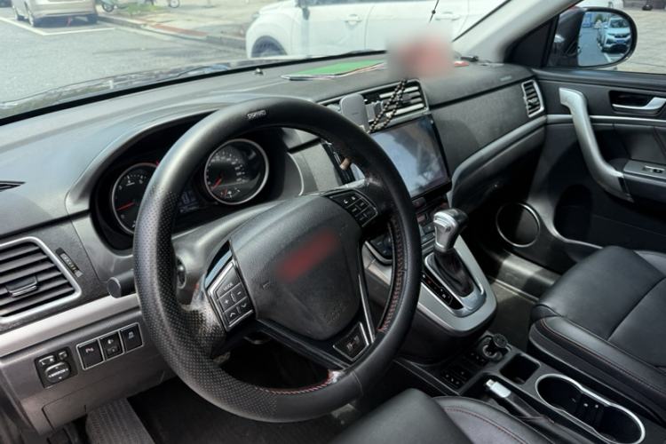 Used Haval H6 2015 Sport Edition 1.5T Automatic Two-Wheel Drive Luxury Model Steering Wheel