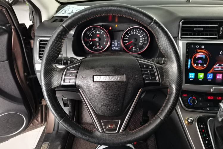 Used Haval H6 2015 Sport Edition 1.5T Automatic Two-Wheel Drive Luxury Model Steering Wheel