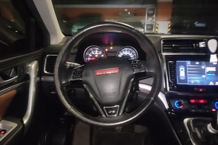 Used Haval H6 2015 Sport Edition 1.5T Manual Two-Wheel Drive Elite Model Steering Wheel