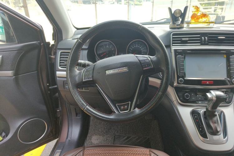 Used Haval H6 2015 Sport Edition 1.5T Automatic Two-Wheel Drive Luxury Model Steering Wheel