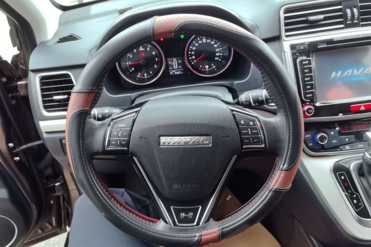 Used Haval H6 2015 Sport Edition 1.5T Automatic Two-Wheel Drive Luxury Model Steering Wheel