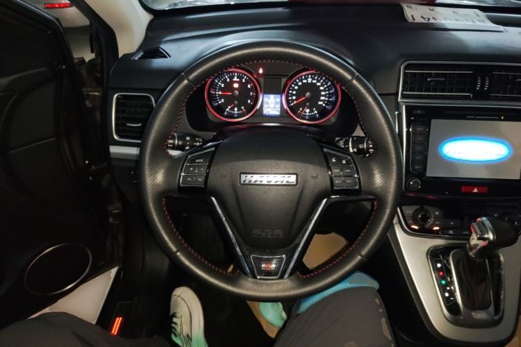Used Haval H6 2015 Sport Edition 1.5T Automatic Two-Wheel Drive Luxury Model Steering Wheel