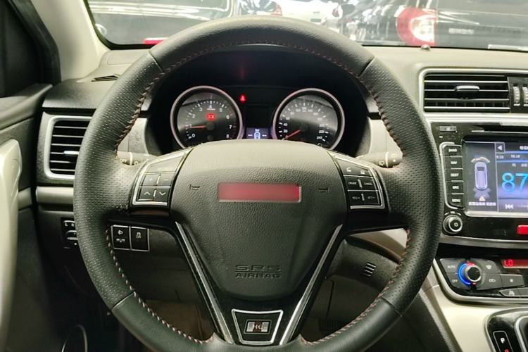 Used Haval H6 2015 Sport Edition 1.5T Automatic Two-Wheel Drive Luxury Model Steering Wheel