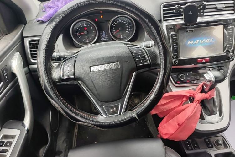 Used Haval H6 2015 Sport Edition 1.5T Automatic Two-Wheel Drive Luxury Model Steering Wheel