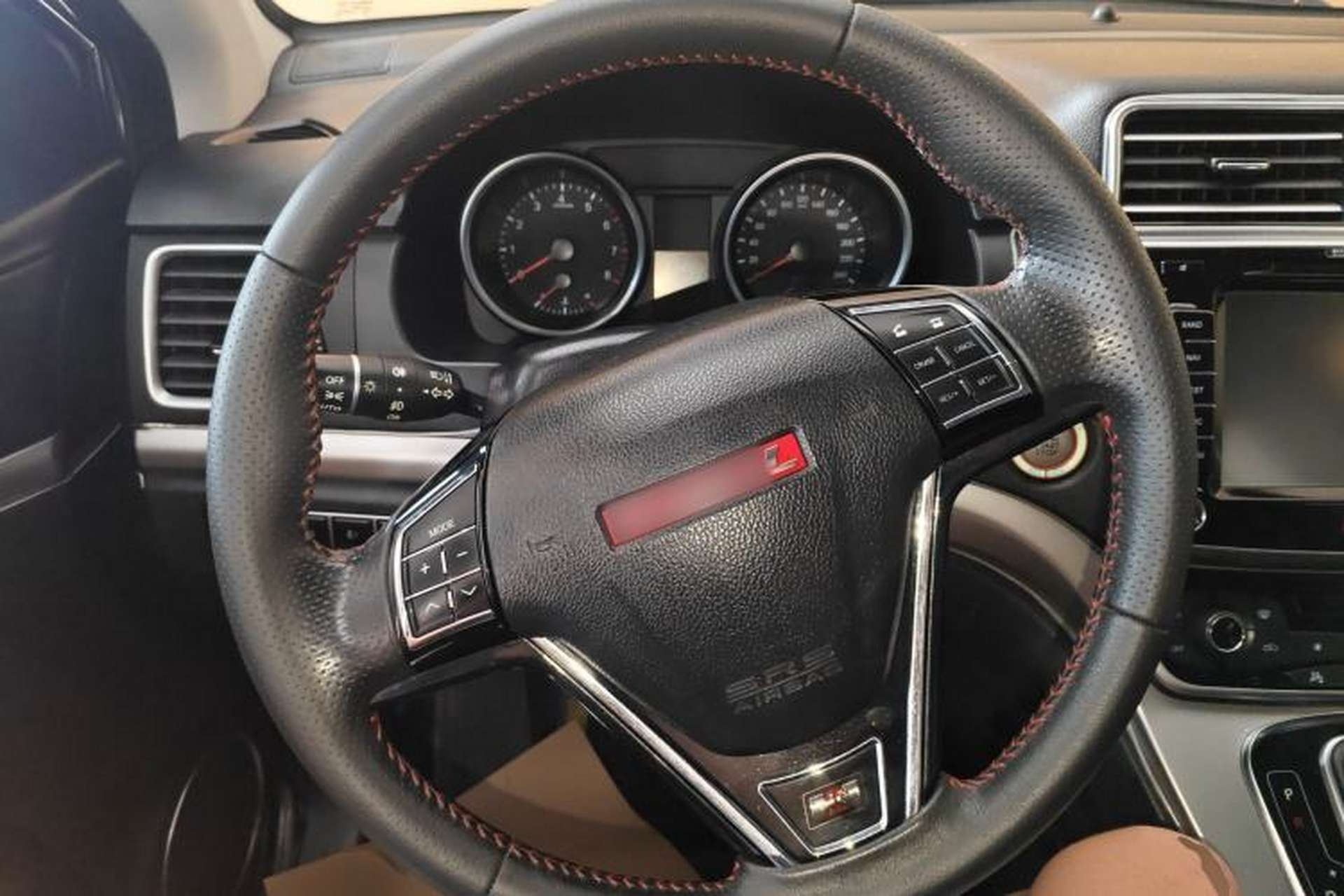 Used Haval H6 2015 Sport Edition 1.5T Automatic Two-Wheel Drive Luxury Model Steering Wheel