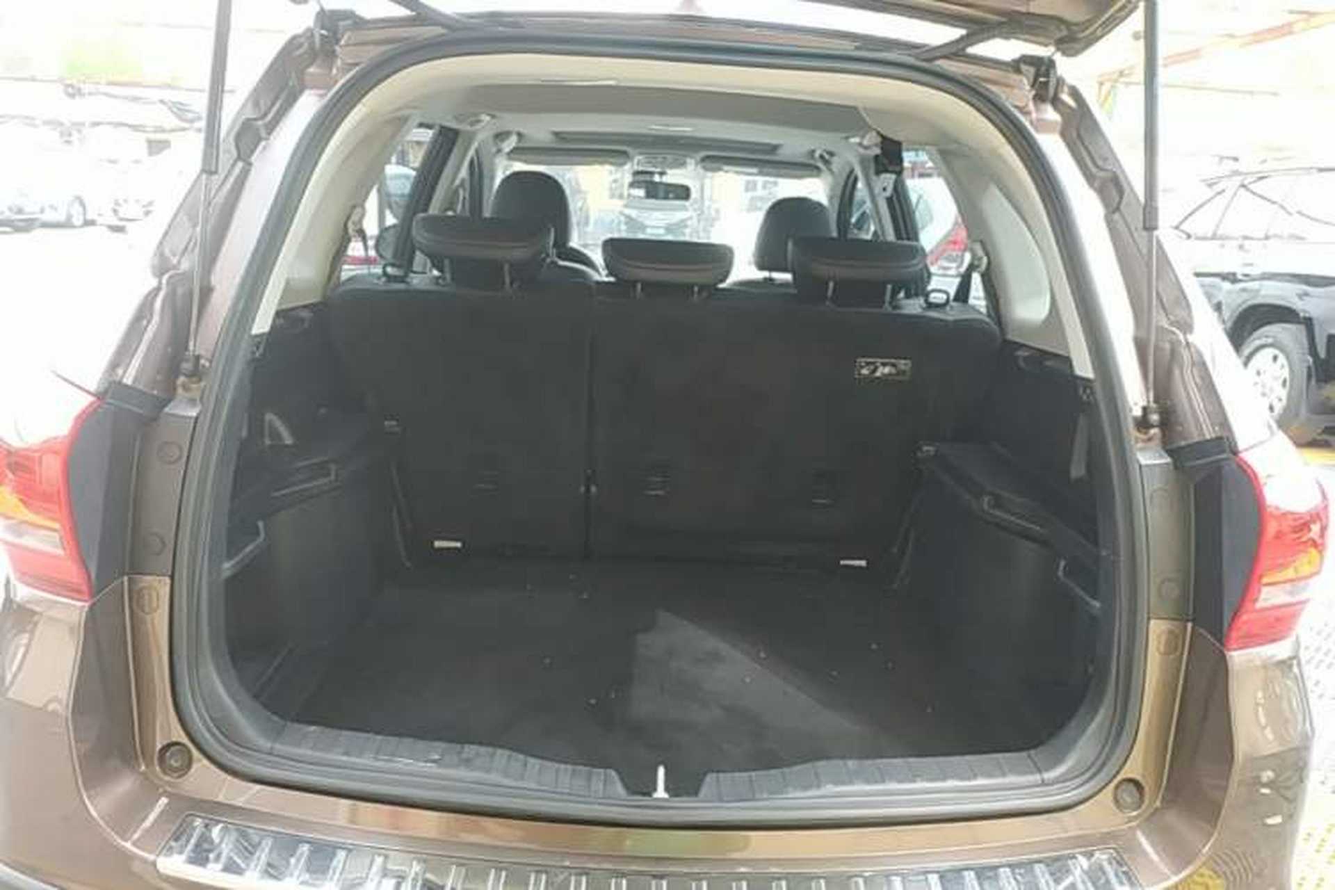 Used Haval H6 2015 Sport Edition 1.5T Automatic Two-Wheel Drive Luxury Model Trunk