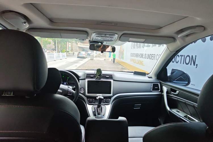 Used Haval H6 2015 Sport Edition 1.5T Automatic Two-Wheel Drive Luxury Model Headliner