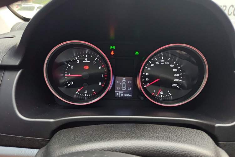 Used Haval H6 2015 Sport Edition 1.5T Automatic Two-Wheel Drive Luxury Model Instrument Cluster