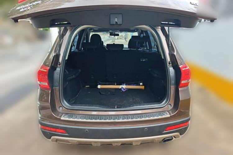 Used Haval H6 2015 Sport Edition 1.5T Automatic Two-Wheel Drive Luxury Model Trunk