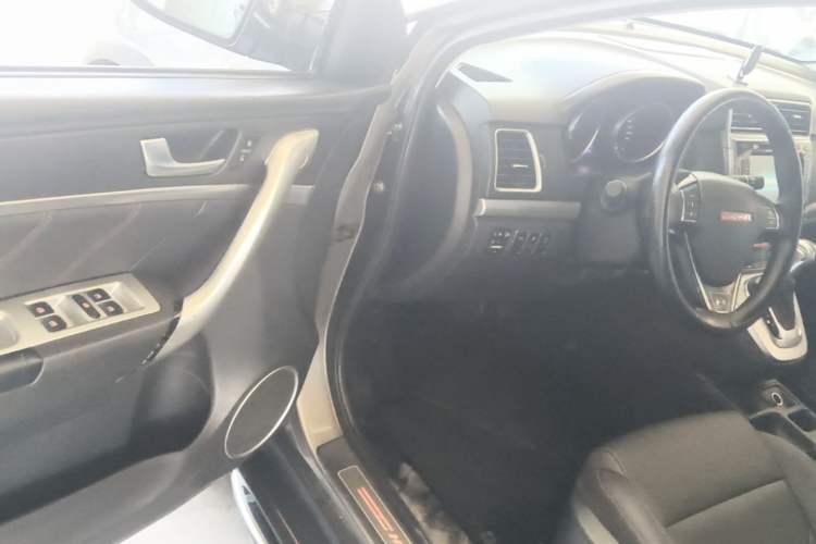 Used Haval H6 2015 Sport Edition 1.5T Automatic Two-Wheel Drive Luxury Model Driver Seat