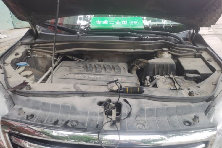 Used Haval H6 2015 Revised Version Sport Edition 1.5T Manual Transmission Two-Wheel Drive Elite Grade Engine Bay