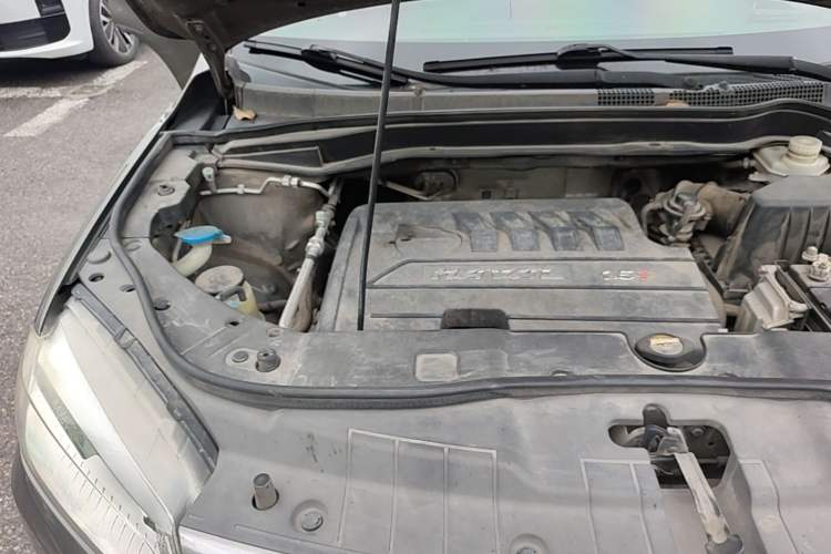 Used Haval H6 2015 Sport Edition 1.5T Automatic Two-Wheel Drive Luxury Model Engine Bay Right