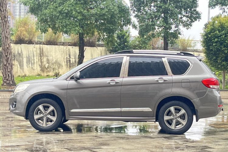 Used Haval H6 2015 Upgraded Model 1.5T Manual Two-Wheel Drive Elite Version Exterior 2
