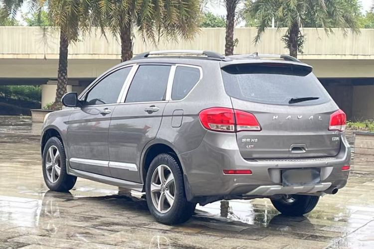Used Haval H6 2015 Upgraded Model 1.5T Manual Two-Wheel Drive Elite Version Exterior 4