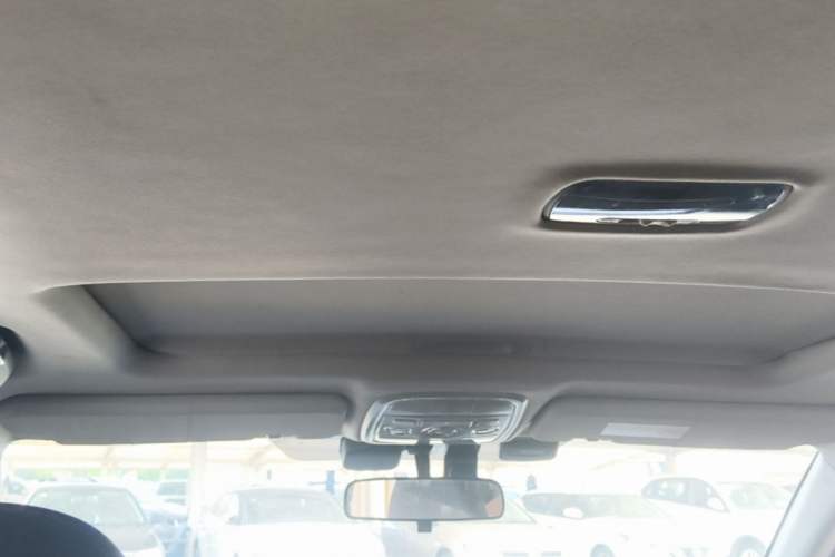 Used Haval H6 2015 Sport Edition 1.5T Automatic Two-Wheel Drive Luxury Model Headliner