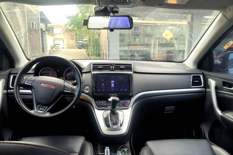 Used Haval H6 2015 Sport Edition 1.5T Automatic Two-Wheel Drive Luxury Model Headliner
