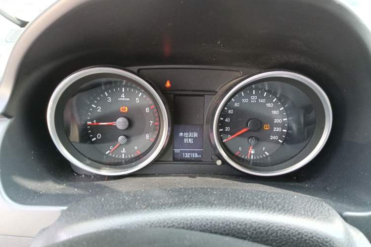Used Haval H6 2015 Revised Version Sport Edition 1.5T Manual Transmission Two-Wheel Drive Elite Grade Instrument Cluster