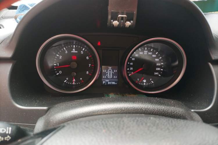 Used Haval H6 2015 Sport Edition 1.5T Automatic Two-Wheel Drive Luxury Model Instrument Cluster