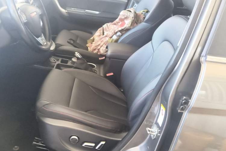 Used Haval H6 2015 Sport Edition 1.5T Automatic Two-Wheel Drive Luxury Model Left Front Seat