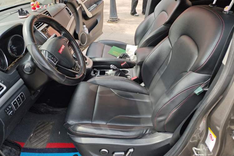 Used Haval H6 2015 Sport Edition 1.5T Automatic Two-Wheel Drive Luxury Model Left Front Seat