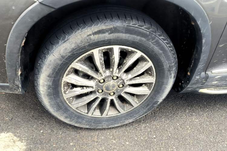 Used Haval H6 2015 Sport Edition 1.5T Automatic Two-Wheel Drive Luxury Model Left Front Wheel Hub