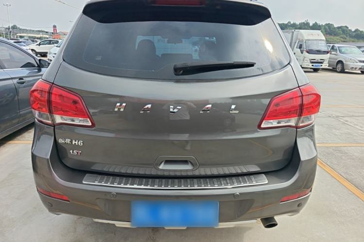 Used Haval H6 2015 Upgraded Model 1.5T Manual Two-Wheel Drive Elite Version Rear