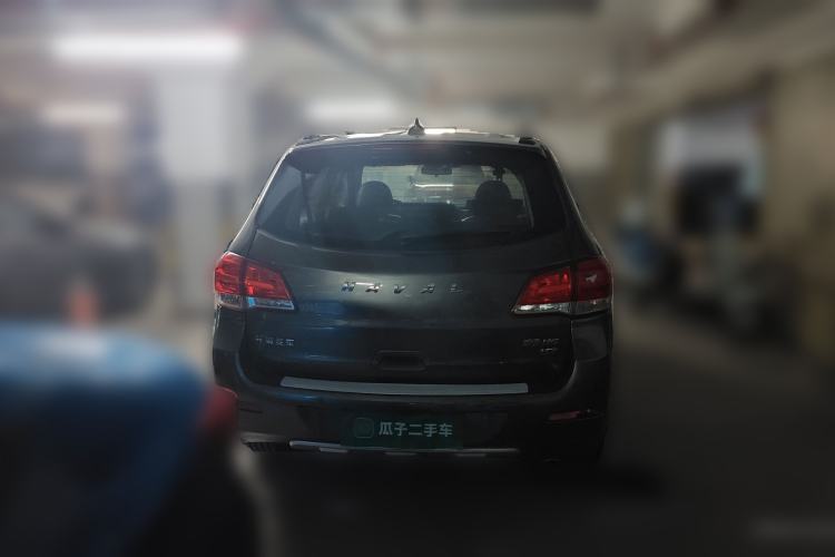 Used Haval H6 2015 Upgraded Model 1.5T Manual Two-Wheel Drive Elite Version Rear
