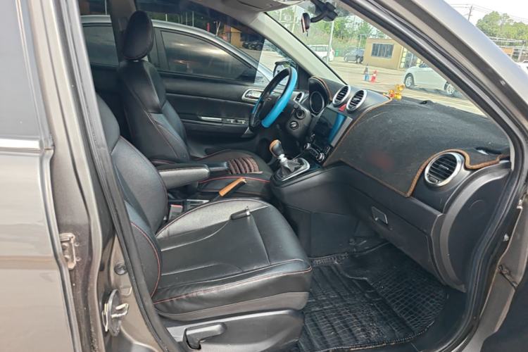 Used Haval H6 2015 Upgraded Model 1.5T Manual Two-Wheel Drive Elite Version Right Front Seat