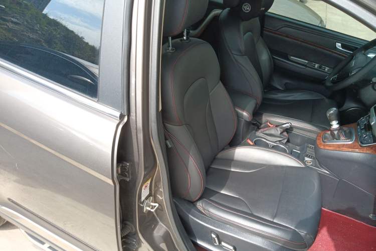Used Haval H6 2015 Revised Version Sport Edition 1.5T Manual Transmission Two-Wheel Drive Elite Grade Right Front Seat
