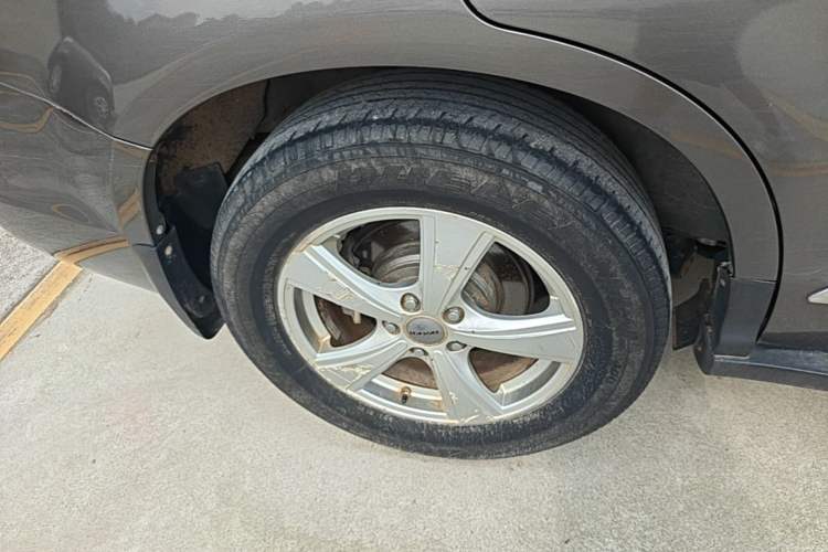 Used Haval H6 2015 Upgraded Model 1.5T Manual Two-Wheel Drive Elite Version Right Rear Wheel Hub