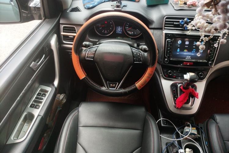 Used Haval H6 2015 Sport Edition 1.5T Automatic Two-Wheel Drive Luxury Model Steering Wheel