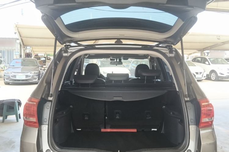 Used Haval H6 2015 Sport Edition 1.5T Automatic Two-Wheel Drive Luxury Model Trunk