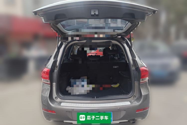 Used Haval H6 2015 Upgraded Model 1.5T Manual Two-Wheel Drive Elite Version Trunk