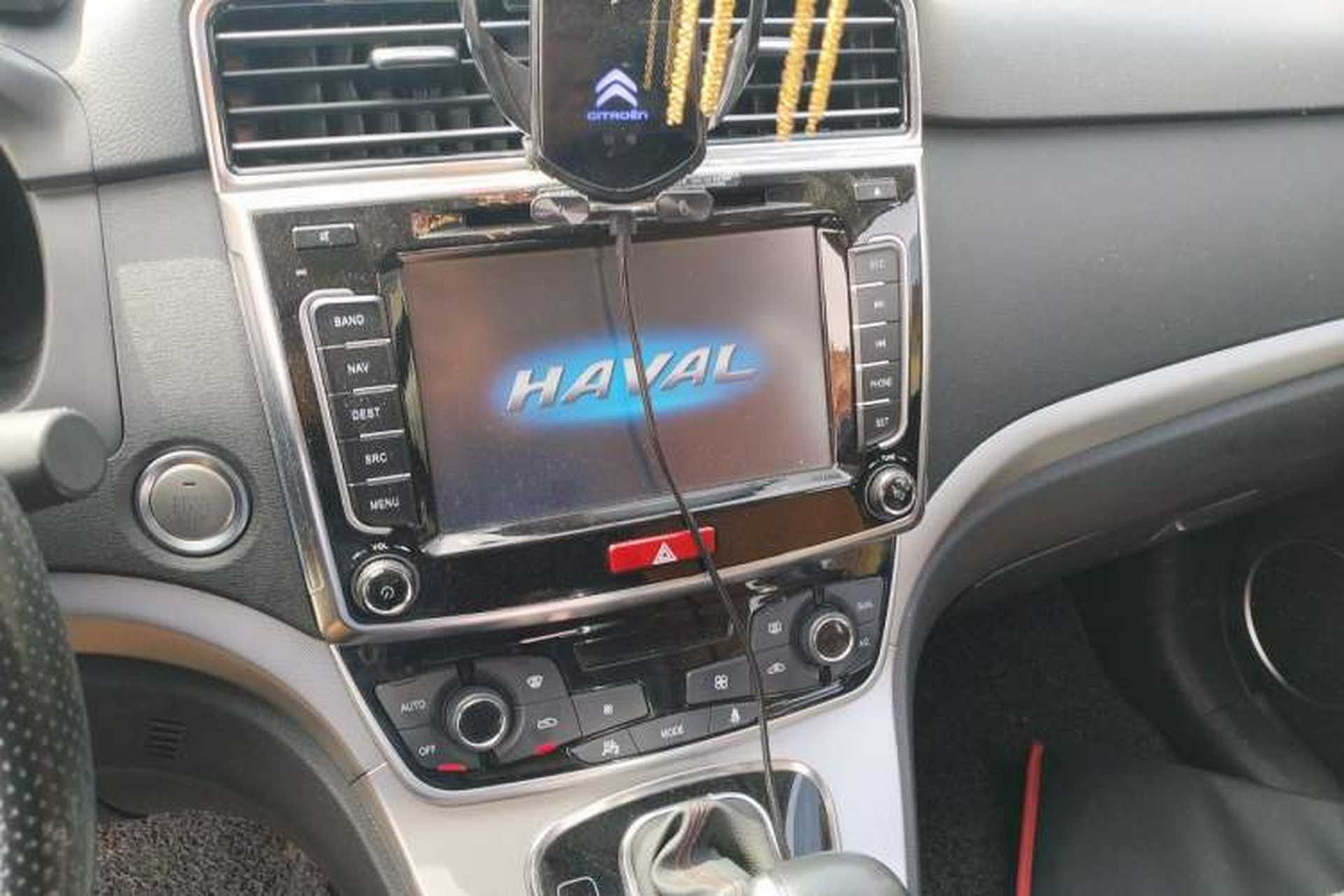 Used Haval H6 2015 Sport Edition 1.5T Automatic Two-Wheel Drive Luxury Model Audio And AC Panel