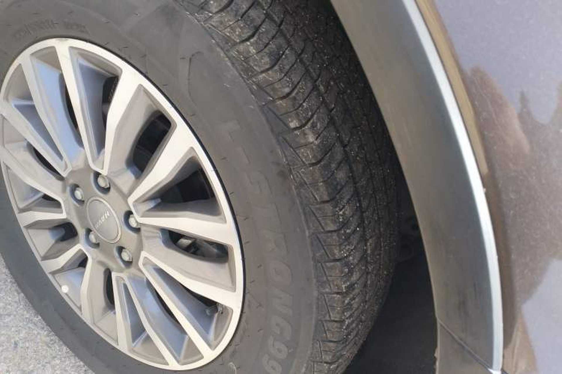Used Haval H6 2015 Sport Edition 1.5T Automatic Two-Wheel Drive Luxury Model Right Front Wheel Hub