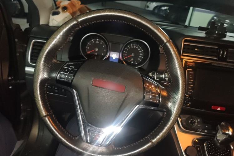 Used Haval H6 2015 Sport Edition 1.5T Automatic Two-Wheel Drive Luxury Model Steering Wheel