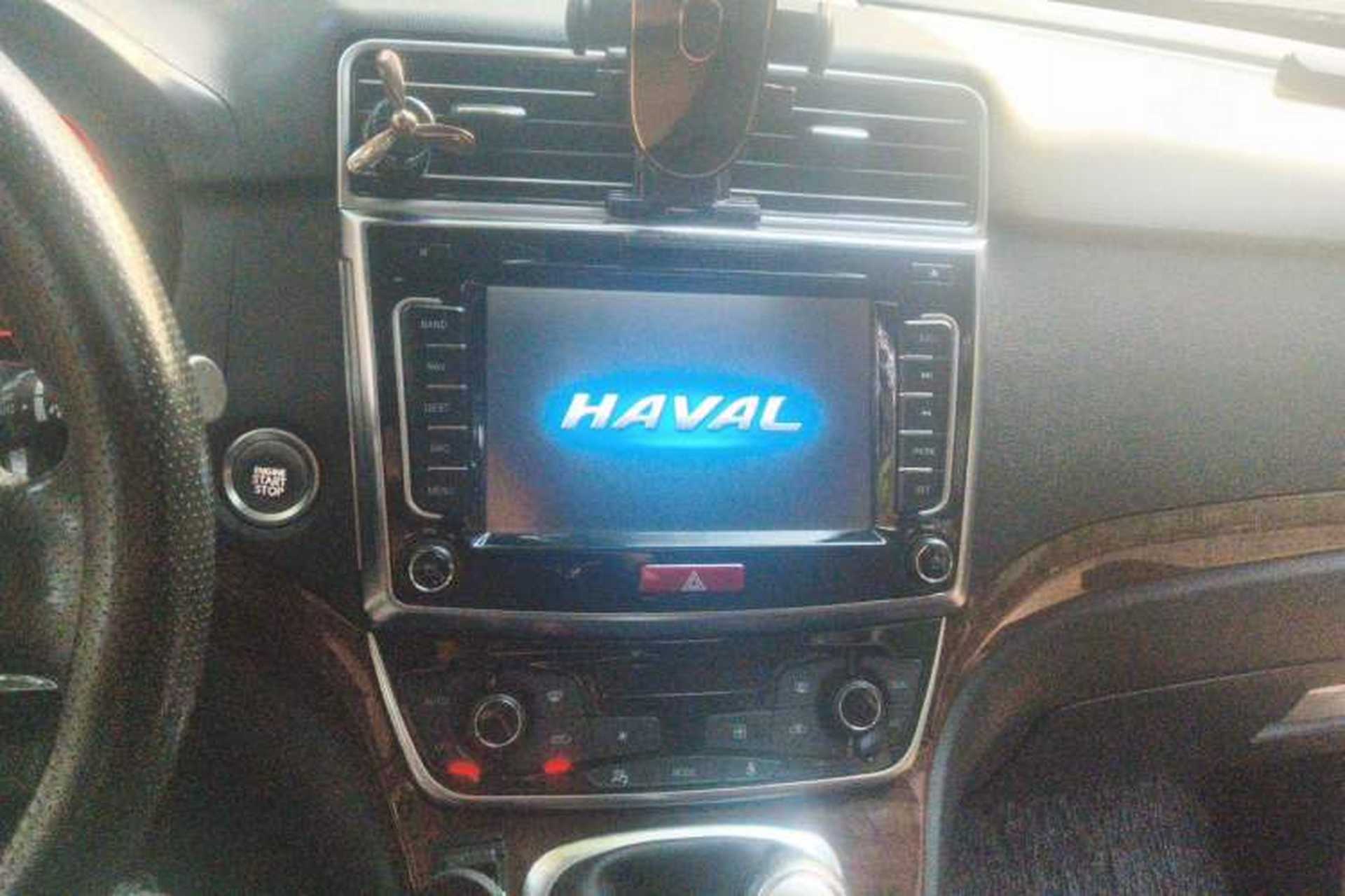 Used Haval H6 2015 Revised Version Sport Edition 1.5T Manual Transmission Two-Wheel Drive Elite Grade Audio And AC Panel