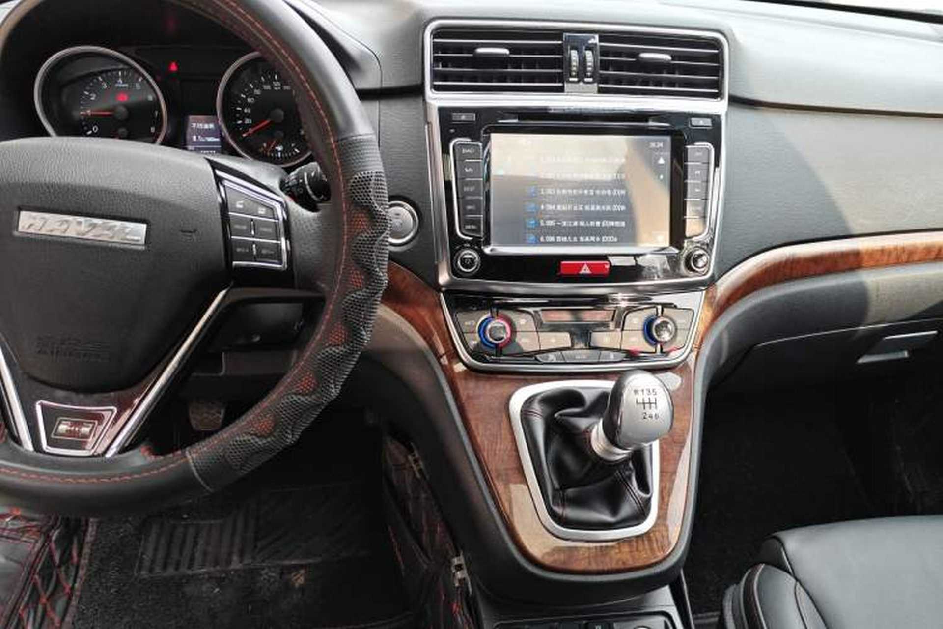 Used Haval H6 2015 Revised Version Sport Edition 1.5T Manual Transmission Two-Wheel Drive Elite Grade Audio And AC Panel
