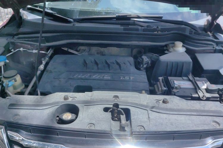 Used Haval H6 2015 Upgraded Model 1.5T Manual Two-Wheel Drive Elite Version Engine Bay