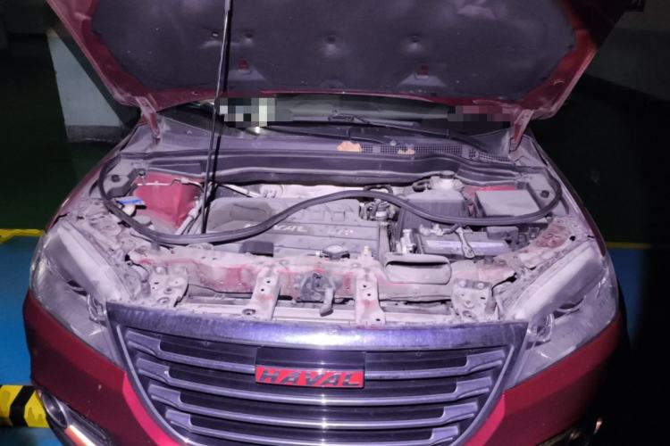Used Haval H6 2015 Sport Edition 1.5T Automatic Two-Wheel Drive Luxury Model Engine Bay